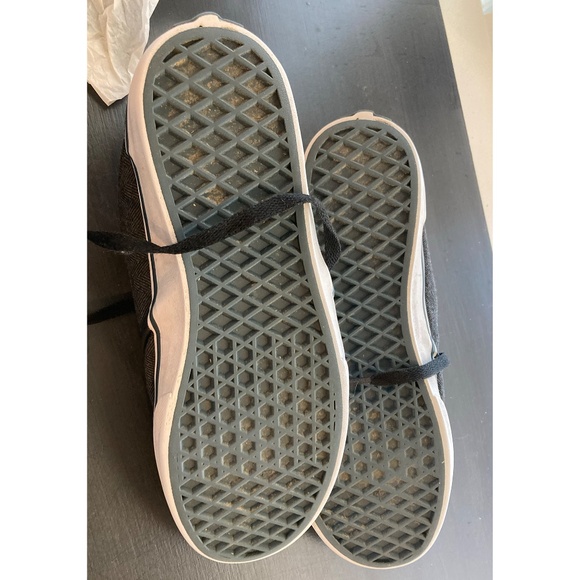 Vans Tennis Shoes Dark Gray Tweed Color Style is Youth Size 6 - Picture 4 of 5